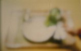 3_assiette_floue_non_contrastée